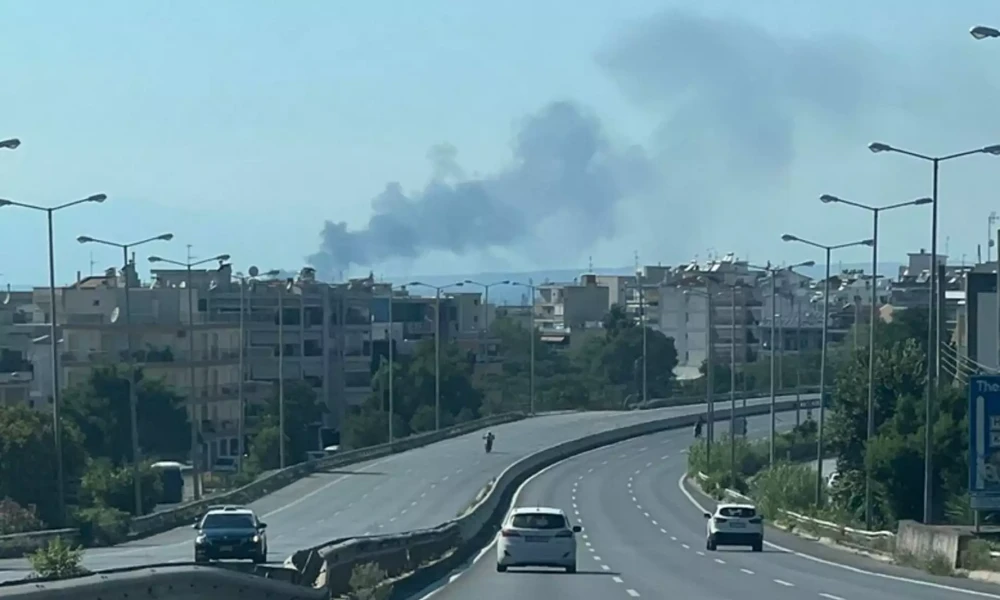 Έχει ξεσπάσει φωτιά στη Θεσσαλονίκη- Σύννεφο καπνού έχει απλωθεί από την «Αγία Σοφία» στον ουρανό